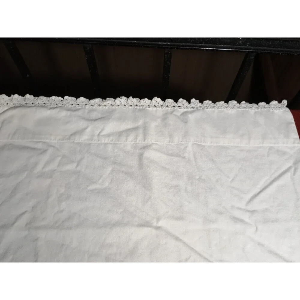 9 Vintage Pillowcases Crochet All White Cotton Craft Cutter